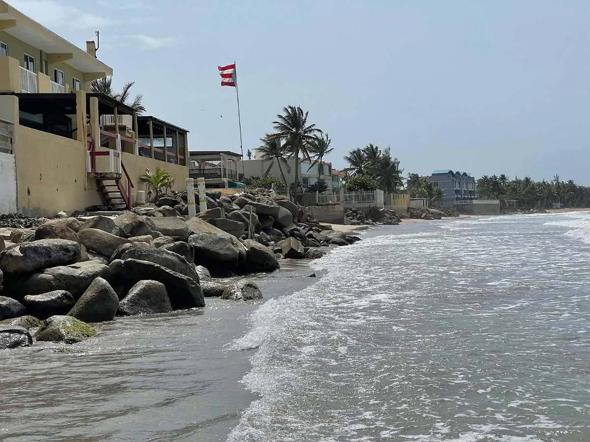 Chackys Paradise Oceanfront Home Luquillo 0*,