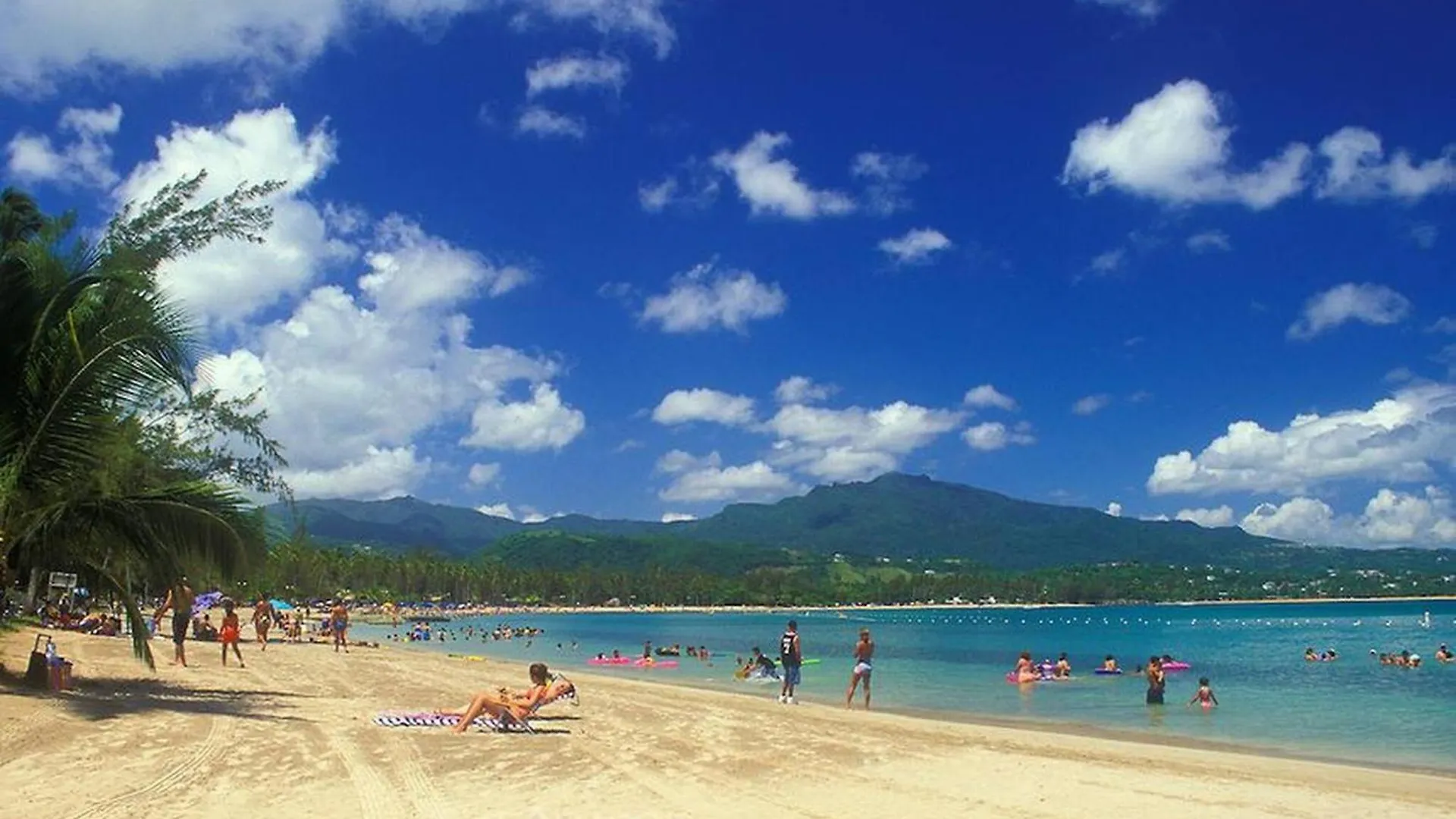 Chackys Paradise Oceanfront Home Luquillo 0*,